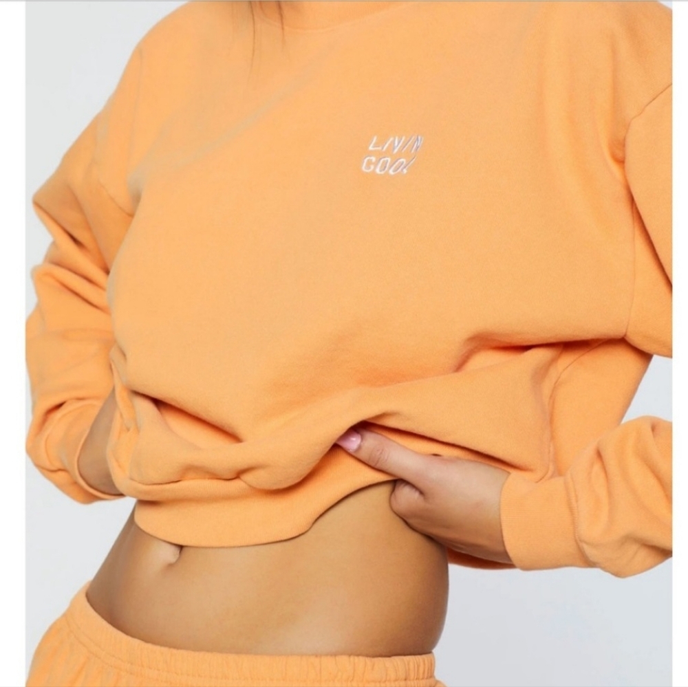 🆕️ LivinCool Essential Crewneck Sweatshirt